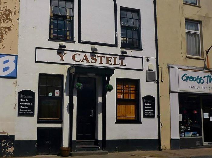 Y Castell Budget Accommodation Pwllheli Bagian luar foto